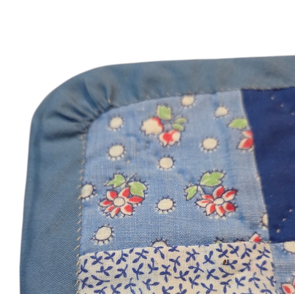 Vintage Style Handmade Patchwork Placemats Quilted Floral Farmhouse Table Decor - Picture 6 of 8